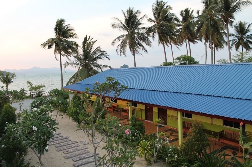 Motel Tanjung Puteri Pasir Hitam Екстер'єр фото